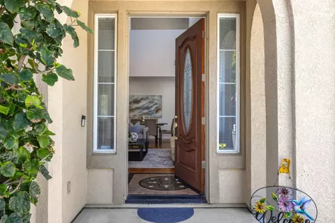 Entry Way - 481 Keys Ct, Tracy, CA 95377 photo 1 of 7