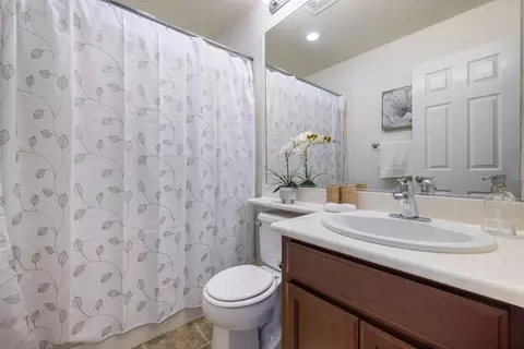 Bath - 481 Keys Ct, Tracy, CA 95377 photo 1 of 3