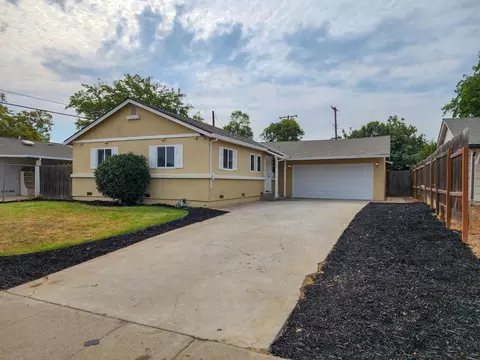 8942 Alderson Ave, Sacramento, CA 95826