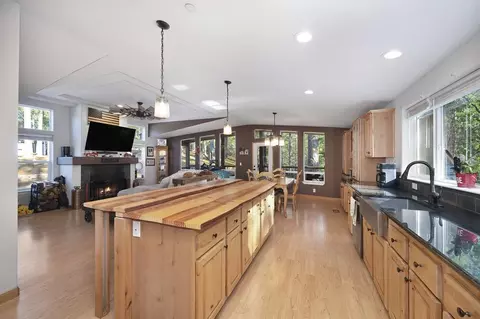 Kitchen - 5060 Chestnut Ct, Georgetown, CA 95634 photo 6 of 6
