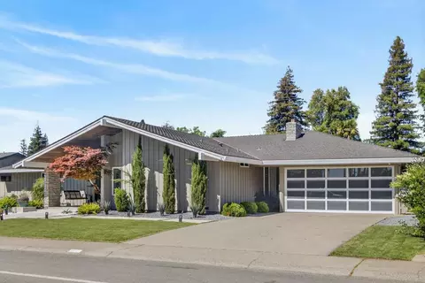 2595 American River Dr, Sacramento, CA 95864