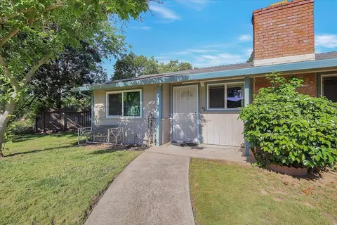 6809 Kermit Ln, Fair Oaks, CA 95628