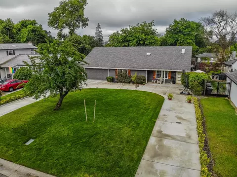Exterior - 3213 Candace St, Carmichael, CA 95608 photo 17 of 18