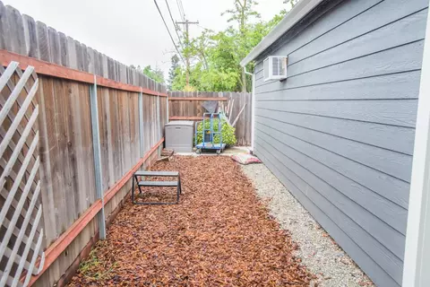 Exterior - 3213 Candace St, Carmichael, CA 95608 photo 15 of 18