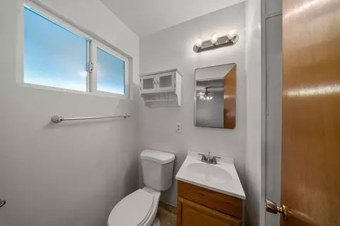 Bath - 1600 Thorsen Ave, Modesto, CA 95355 photo 2 of 2