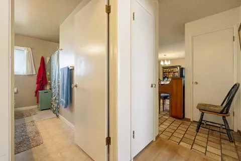 Entry Way - 2701 Sheffield Ln, Modesto, CA 95350 photo 5 of 9