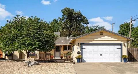 6337 Rushmore Dr, Sacramento, CA 95842