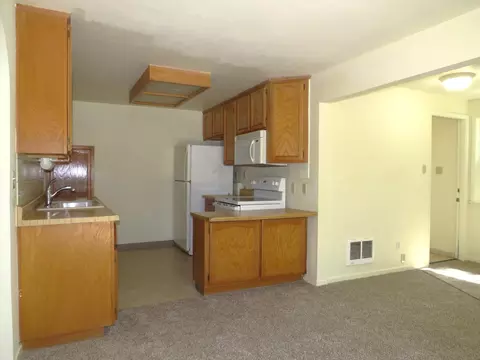 Kitchen - 25160 Pineview Dr, Colfax, CA 95713 photo 5 of 5