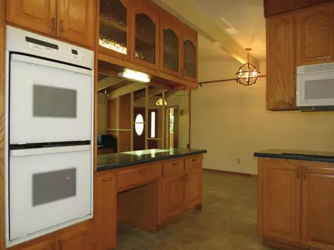 Kitchen - 25160 Pineview Dr, Colfax, CA 95713 photo 4 of 5