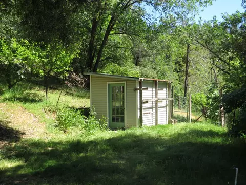 Exterior - 25160 Pineview Dr, Colfax, CA 95713 photo 16 of 22