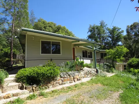 Exterior - 25160 Pineview Dr, Colfax, CA 95713 photo 19 of 22