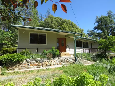 Exterior - 25160 Pineview Dr, Colfax, CA 95713 photo 1 of 22