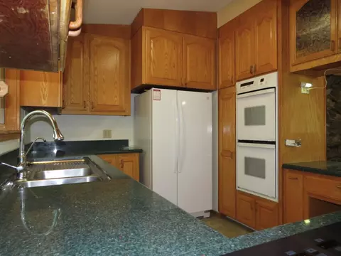 Kitchen - 25160 Pineview Dr, Colfax, CA 95713 photo 3 of 5