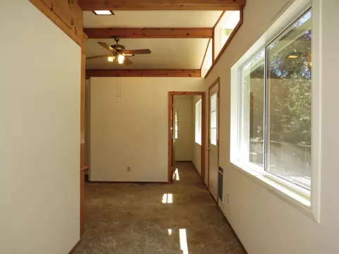 Living - 25160 Pineview Dr, Colfax, CA 95713 photo 11 of 15