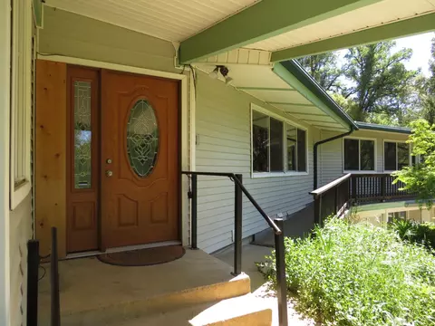 Exterior - 25160 Pineview Dr, Colfax, CA 95713 photo 2 of 22
