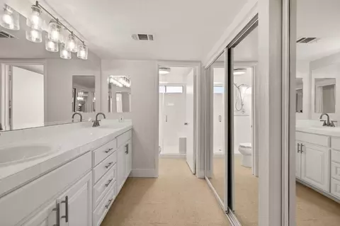 Bath - 4925 Puma Way, Carmichael, CA 95608 photo 6 of 8