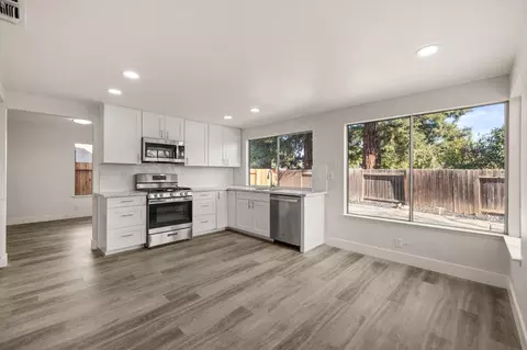 Kitchen - 4925 Puma Way, Carmichael, CA 95608 photo 5 of 7