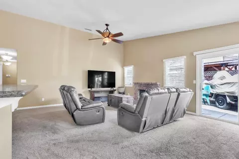 Living - 1091 Norman Dr, Manteca, CA 95336 photo 2 of 3