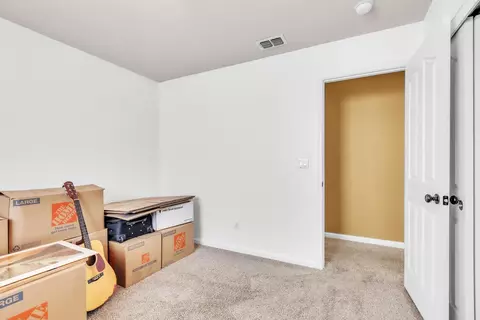 Bedroom - 1091 Norman Dr, Manteca, CA 95336 photo 3 of 6