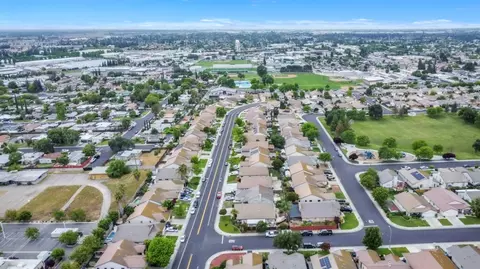 View/Area - 1091 Norman Dr, Manteca, CA 95336 photo 4 of 11