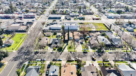 View/Area - 526 Flower St, Turlock, CA 95380 photo 8 of 8