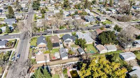 View/Area - 526 Flower St, Turlock, CA 95380 photo 2 of 8