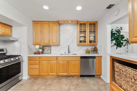 Kitchen - 34 Ruby St, Sutter Creek, CA 95685 photo 1 of 5