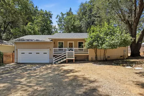 Exterior - 19688 Murphy Rd, Pine Grove, CA 95665 photo 2 of 2