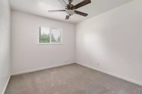 4044 Knoll Top Court Ct, Carmichael, CA 95608 photo 17