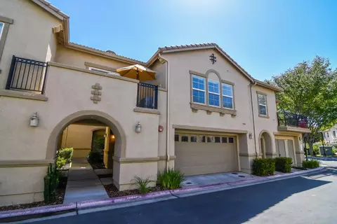 3301 N Park Dr #1613, Sacramento, CA 95835