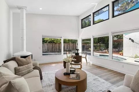 Living - 632 Estrella Pl, Davis, CA 95616 photo 1 of 4