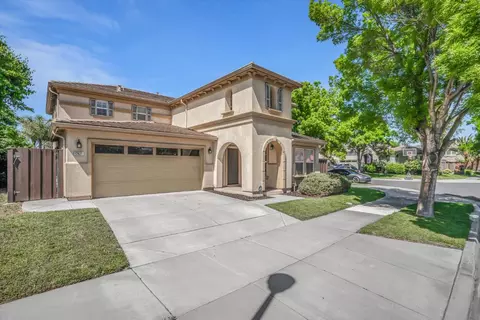 17621 Wheat Field St, Lathrop, CA 95330 photo 2