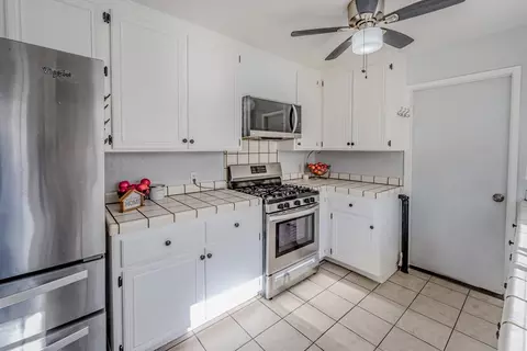 Kitchen - 161 Crestview Ct, Watsonville, CA 95076 photo 2 of 3