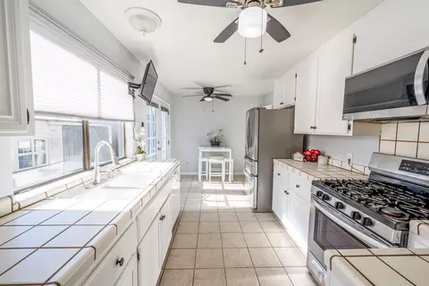 Kitchen - 161 Crestview Ct, Watsonville, CA 95076 photo 1 of 3