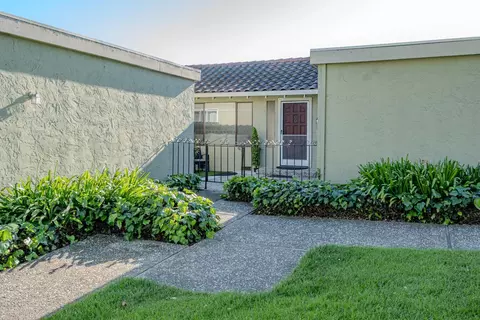 161 Crestview Ct, Watsonville, CA 95076