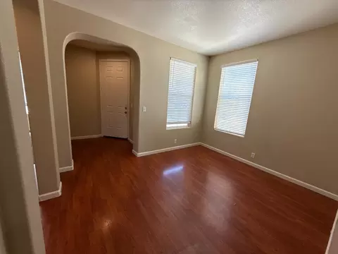 Living - 2475 Independence Trl, Plumas Lake, CA 95961 photo 2 of 3