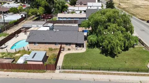 View/Area - 242 3rd St, Galt, CA 95632 photo 3 of 4