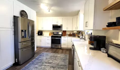 Kitchen - 242 3rd St, Galt, CA 95632 photo 2 of 4