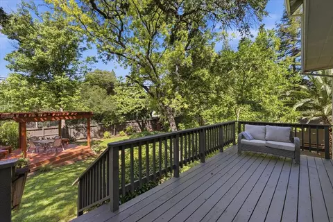 Exterior - 7095 Murdock Way, Carmichael, CA 95608 photo 9 of 24
