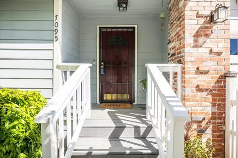 Entry Way - 7095 Murdock Way, Carmichael, CA 95608 photo 4 of 4