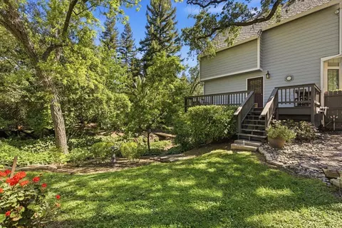 Exterior - 7095 Murdock Way, Carmichael, CA 95608 photo 8 of 24