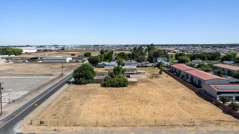 140 Swanson Rd, Manteca, CA 95337 photo 8