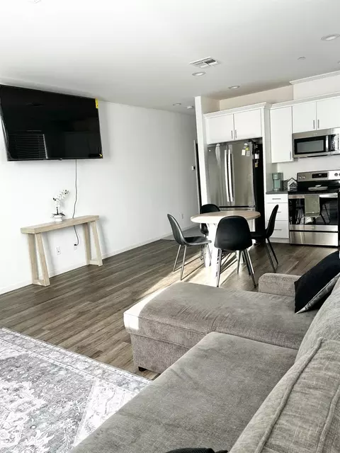 Living - 852 Mora Cir, Soledad, CA 93960 photo 2 of 2