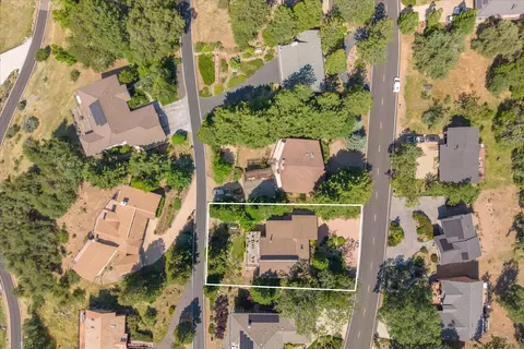 View/Area - 1016 Buckthorn Dr, Murphys, CA 95247 photo 3 of 8