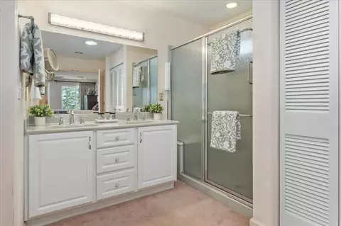 Bath - 1016 Buckthorn Dr, Murphys, CA 95247 photo 3 of 3