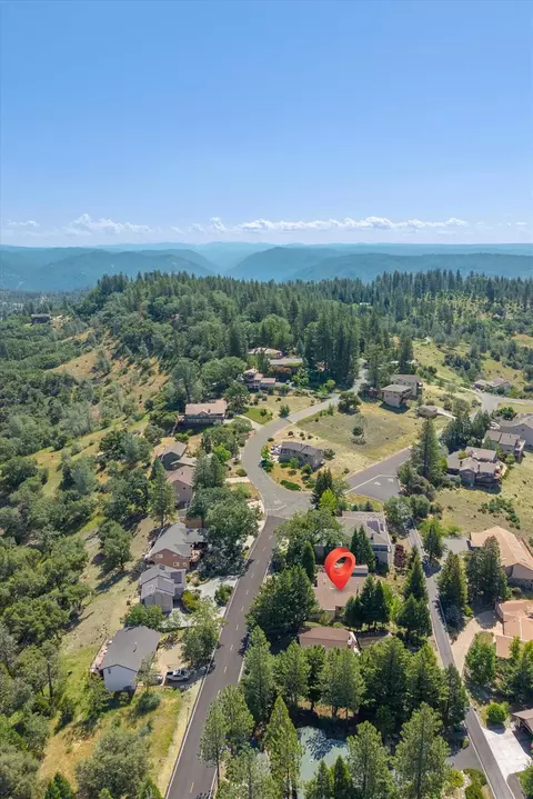 View/Area - 1016 Buckthorn Dr, Murphys, CA 95247 photo 4 of 8