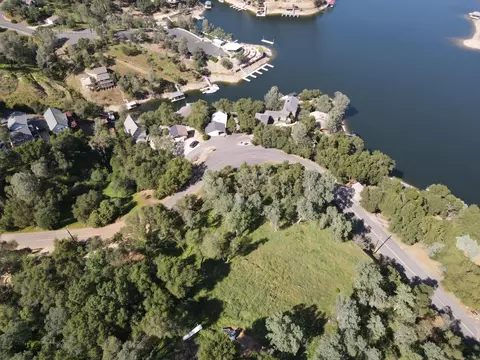 4820 Lakeshore Dr, Copperopolis, CA 95228