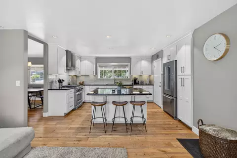 Kitchen - 2026 Mission Ave, Carmichael, CA 95608 photo 3 of 10