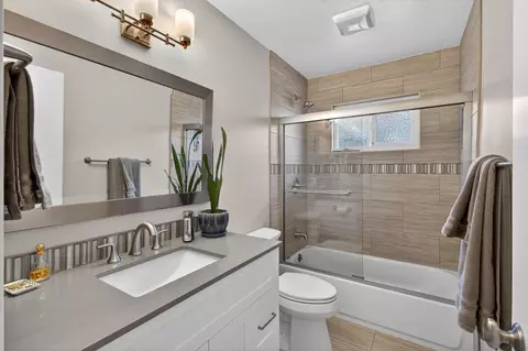 Bath - 2026 Mission Ave, Carmichael, CA 95608 photo 1 of 8