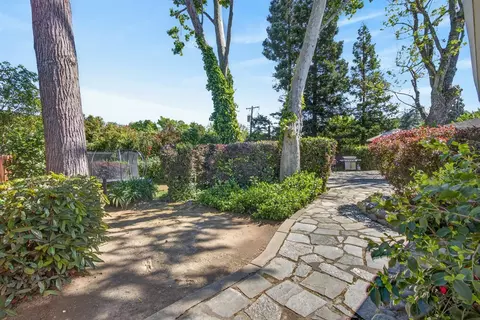 Exterior - 2026 Mission Ave, Carmichael, CA 95608 photo 5 of 12